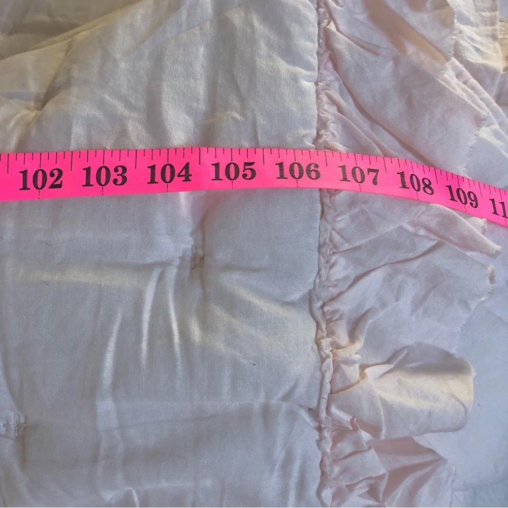 Linden Street King Comforter Wisteria Blush Pink Quilted Lightweight Romantic￼ ￼